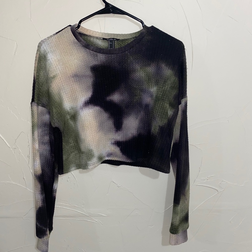 Publik Crop Top - Picture 2 of 3